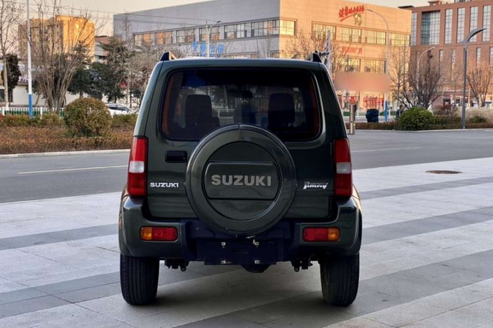 Used Suzuki Jimny 2015 1.3 AT JLX Exterior 6