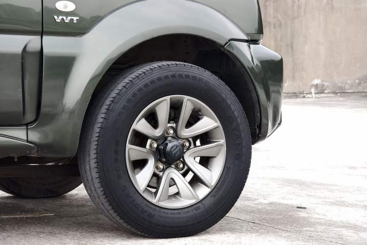 Used Suzuki Jimny 2015 1.3 AT JLX Exterior 8