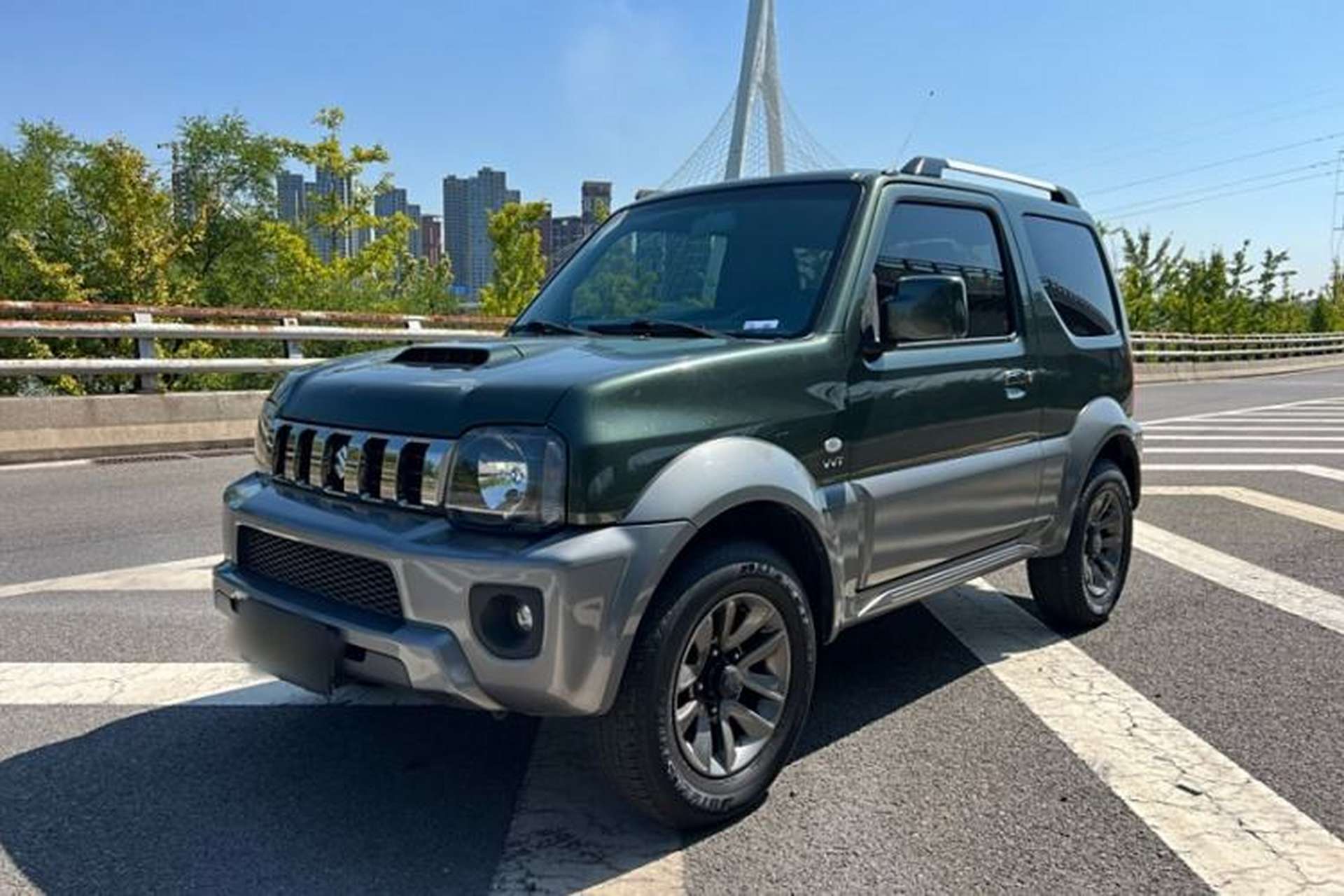 Used Suzuki Jimny 2015 1.3 AT Mode3 Navigation Edition Front Left 45 Deg
