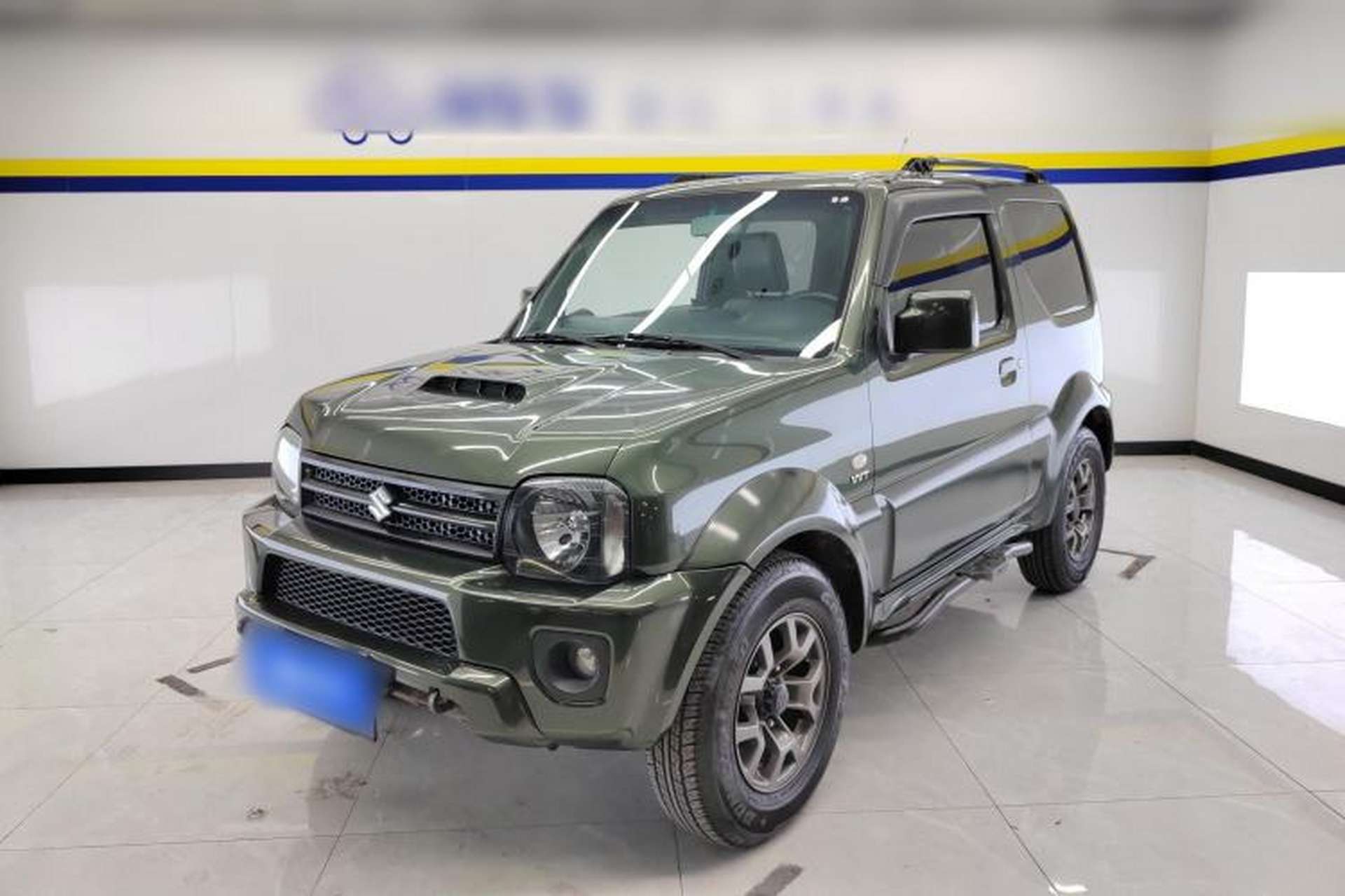 Used Suzuki Jimny 2015 1.3 AT JLX Front Left 45 Deg
