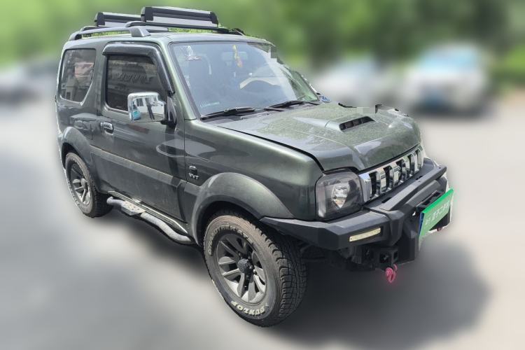 Used Suzuki Jimny 2015 1.3 AT JLX Front Right 45 Deg