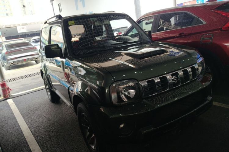 Used Suzuki Jimny 2015 1.3 AT JLX Front Right 45 Deg