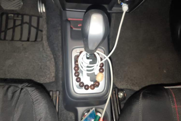 Used Suzuki Jimny 2015 1.3 AT JLX Gear Lever