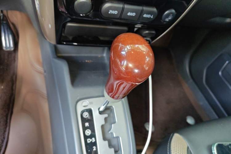 Used Suzuki Jimny 2015 1.3 AT Mode3 Navigation Edition Gear Lever