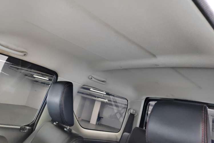 Used Suzuki Jimny 2015 1.3 AT JLX Headliner