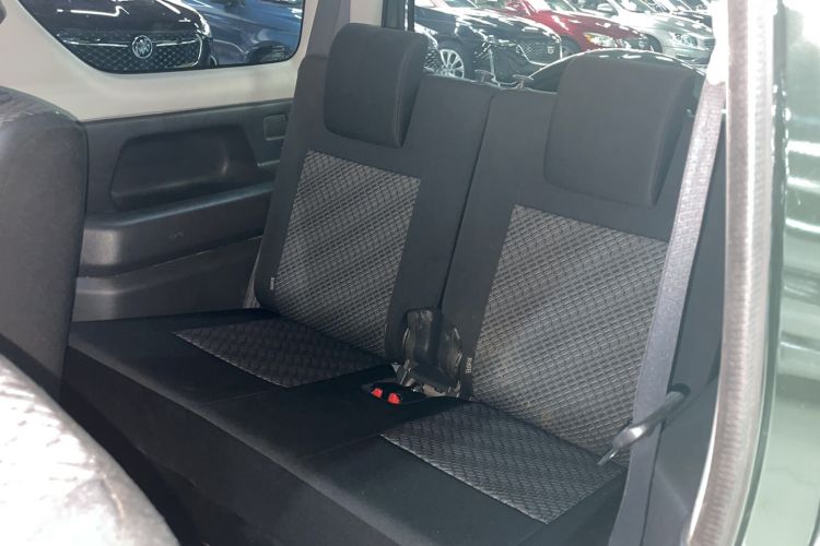 Used Suzuki Jimny 2015 1.3 AT JLX Interior 1