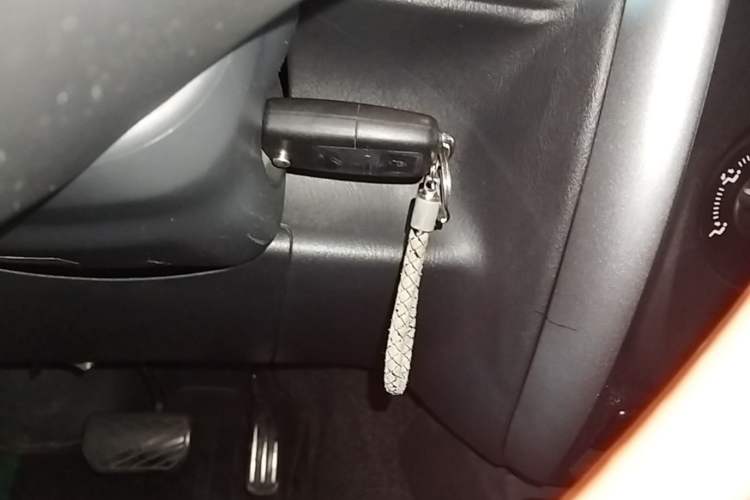 Used Suzuki Jimny 2015 1.3 AT JLX Interior 1