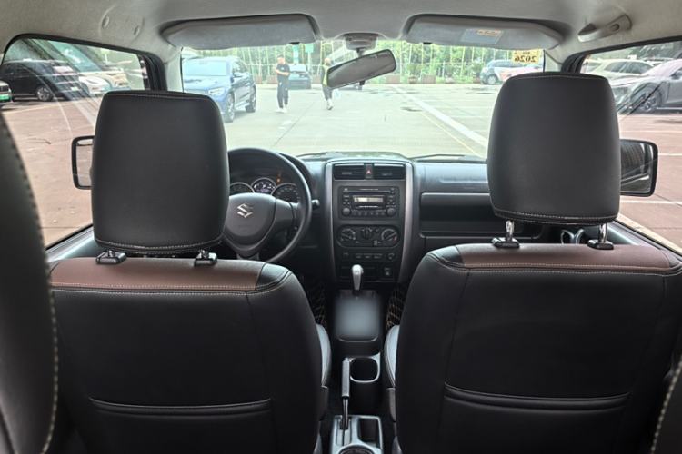 Used Suzuki Jimny 2015 1.3 AT JLX Interior 2