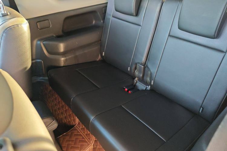 Used Suzuki Jimny 2015 1.3 AT Mode3 Navigation Edition Interior 4