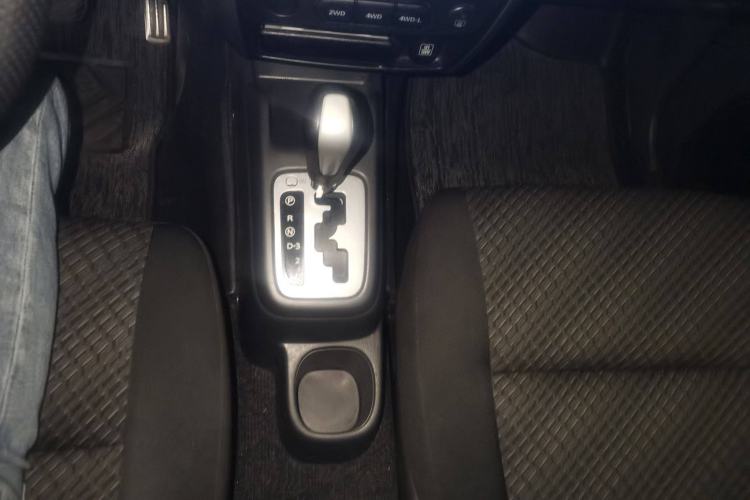 Used Suzuki Jimny 2015 1.3 AT JLX Interior 5