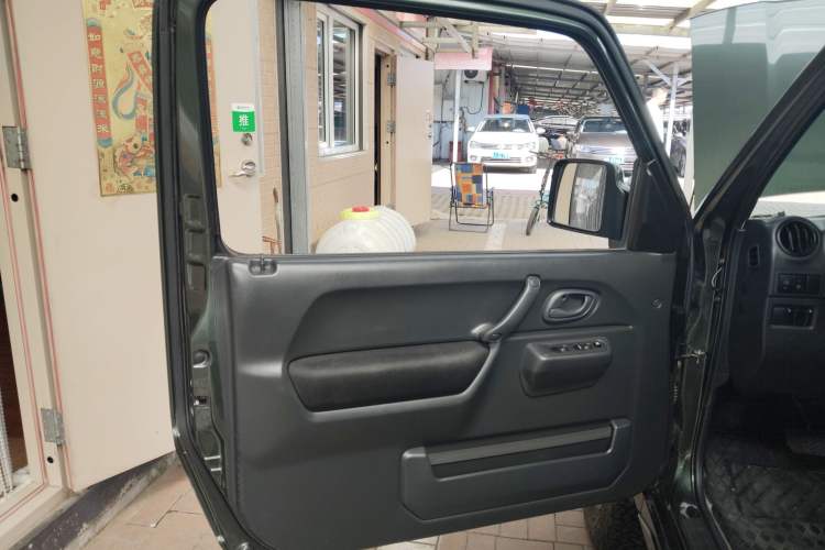 Used Suzuki Jimny 2015 1.3 AT JLX Left Front Door Interior