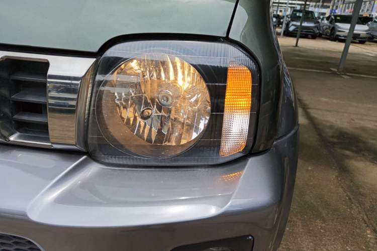Used Suzuki Jimny 2015 1.3 AT Mode3 Navigation Edition Left Front Headlight