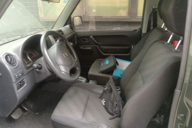 Used Suzuki Jimny 2015 1.3 AT JLX Left Front Seat