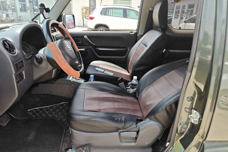 Used Suzuki Jimny 2015 1.3 AT JLX Left Front Seat