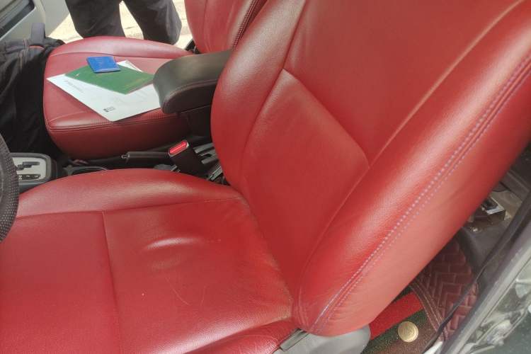 Used Suzuki Jimny 2015 1.3L AT JLX Navigation Edition Left Front Seat