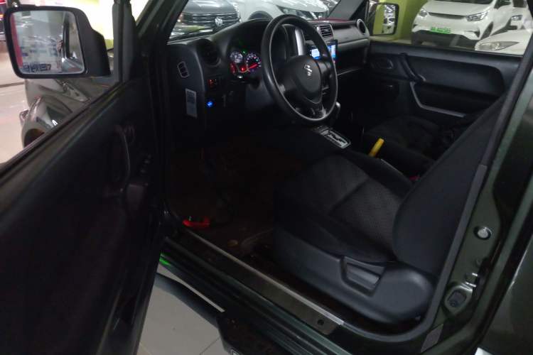 Used Suzuki Jimny 2015 1.3 AT JLX Left Front Seat