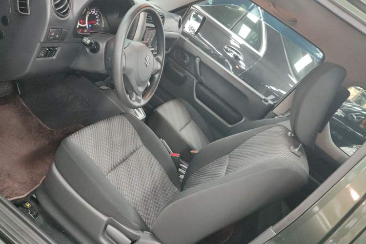 Used Suzuki Jimny 2015 1.3L AT JLX Navigation Edition Left Front Seat