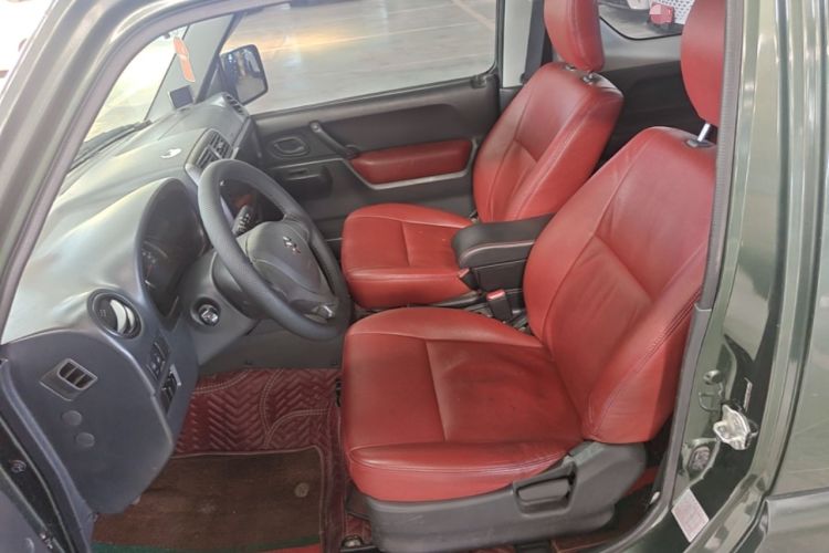 Used Suzuki Jimny 2015 1.3 AT JLX Left Front Seat