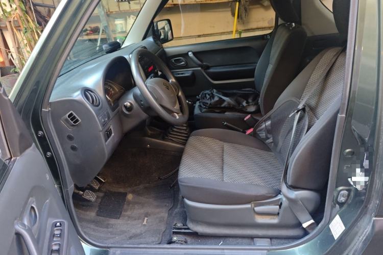 Used Suzuki Jimny 2015 1.3 MT JLX Left Front Seat