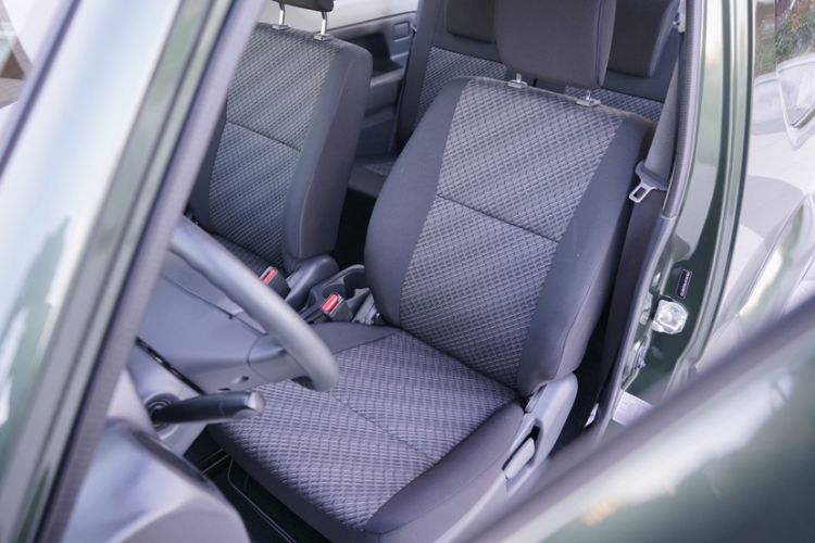 Used Suzuki Jimny 2015 1.3 AT JLX Left Front Seat