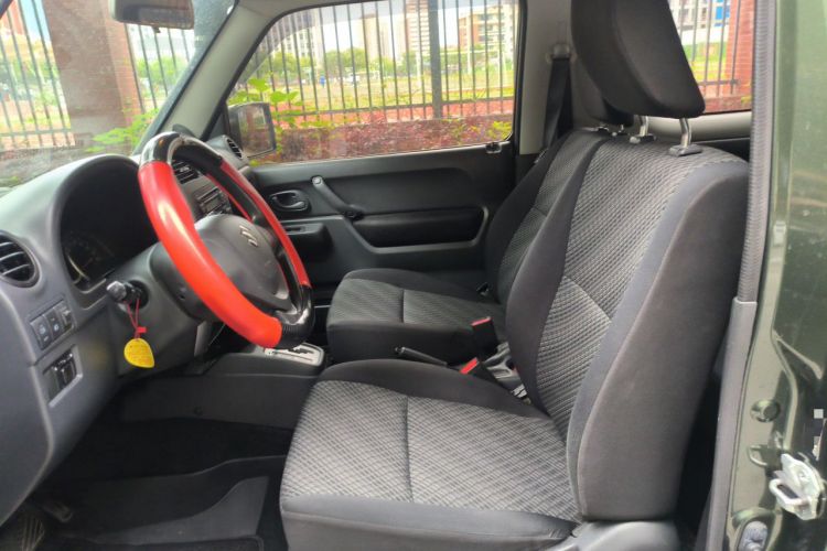 Used Suzuki Jimny 2015 1.3 AT JLX Left Front Seat