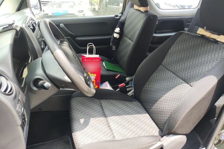 Used Suzuki Jimny 2015 1.3 AT JLX Left Front Seat