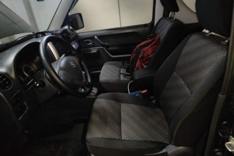 Used Suzuki Jimny 2015 1.3 AT JLX Left Front Seat