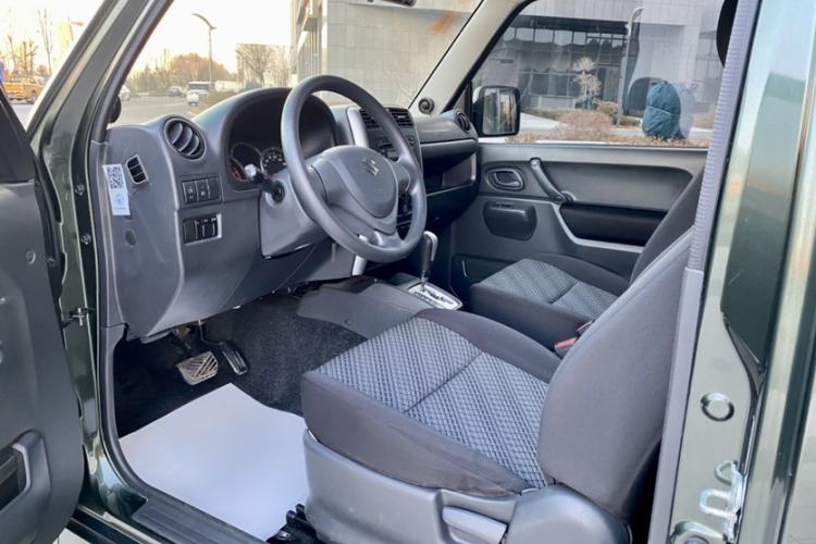 Used Suzuki Jimny 2015 1.3 AT JLX Left Front Seat