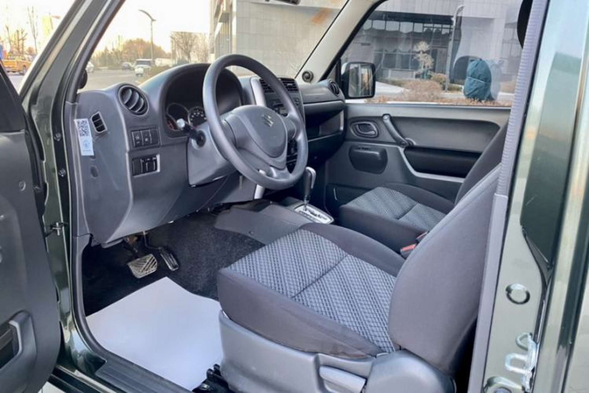Used Suzuki Jimny 2015 1.3 AT JLX Left Front Seat