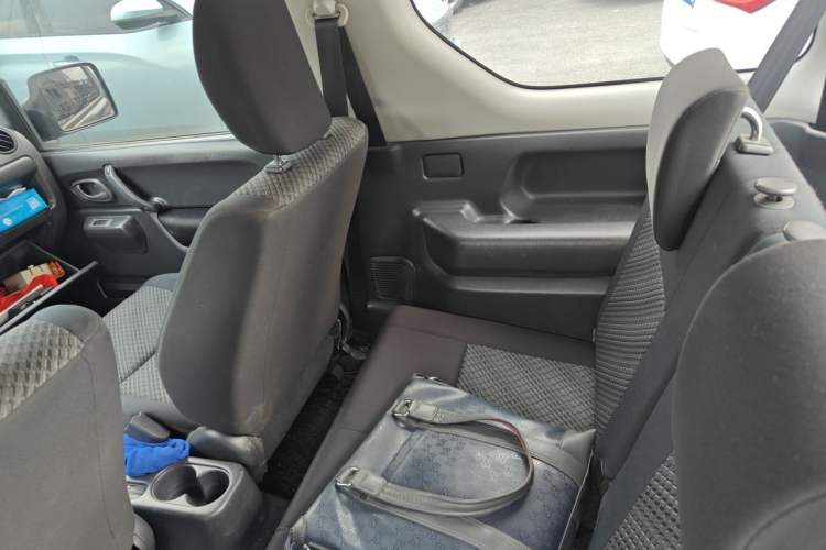 Used Suzuki Jimny 2015 1.3 AT JLX Left Rear Seat