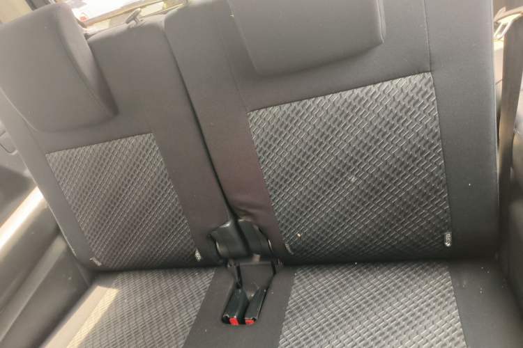 Used Suzuki Jimny 2015 1.3 AT JLX Left Rear Seat