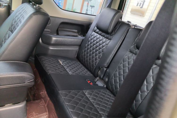 Used Suzuki Jimny 2015 1.3 AT JLX Left Rear Seat