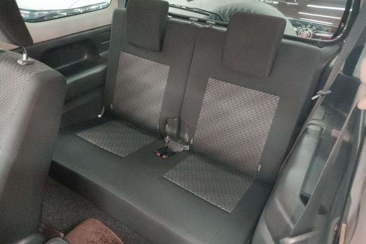 Used Suzuki Jimny 2015 1.3L AT JLX Navigation Edition Left Rear Seat