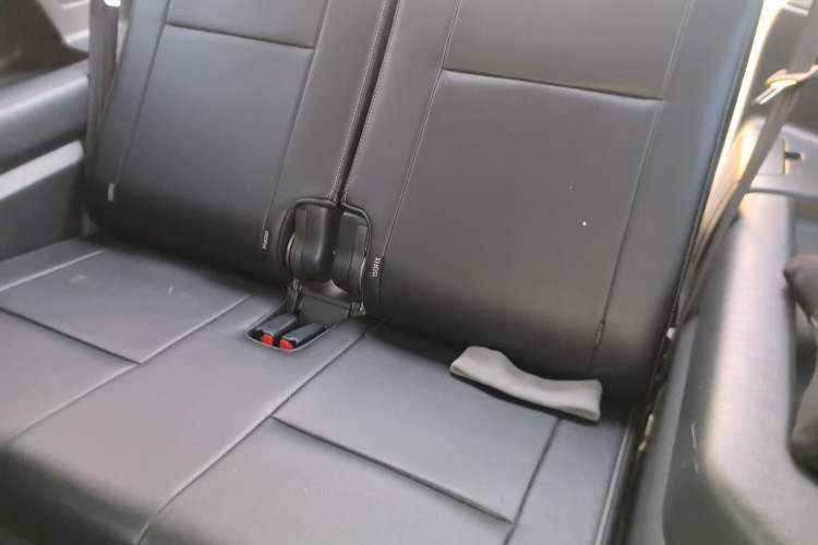 Used Suzuki Jimny 2015 1.3 AT Mode3 Navigation Edition Left Rear Seat