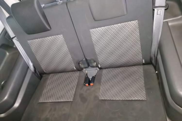 Used Suzuki Jimny 2015 1.3 AT JLX Left Rear Seat