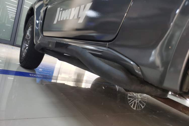 Used Suzuki Jimny 2015 1.3 AT Mode3 Navigation Edition Left Side Sill