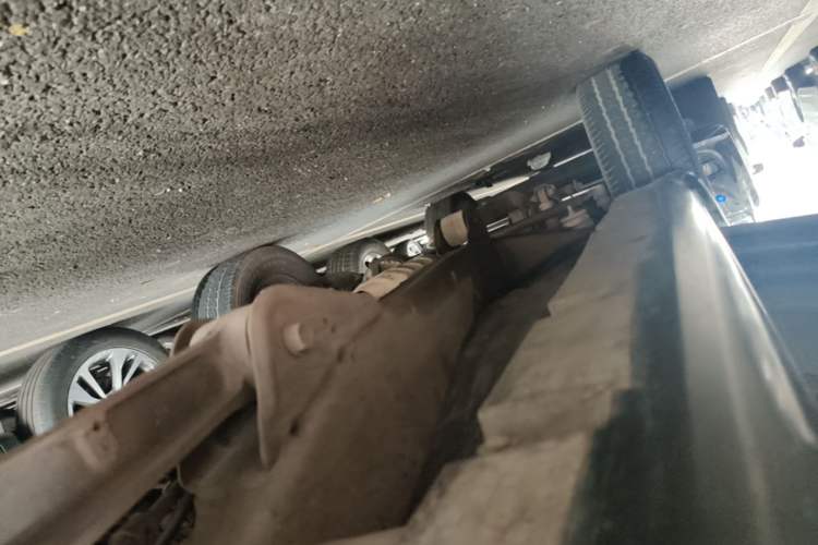 Used Suzuki Jimny 2015 1.3 AT JLX Left Side Sill