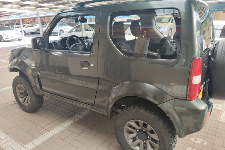 Used Suzuki Jimny 2015 1.3 AT JLX Left Side