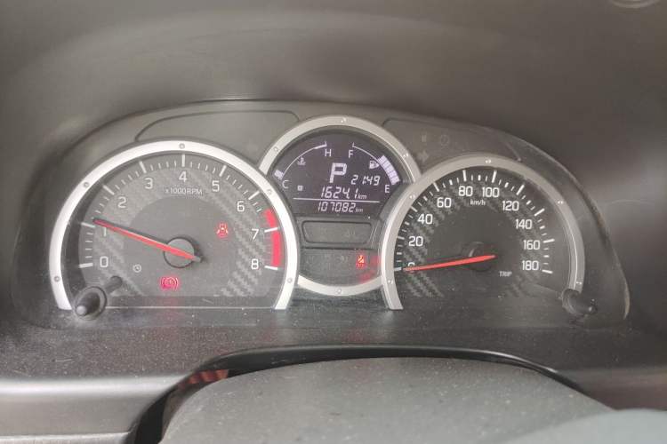 Used Suzuki Jimny 2015 1.3L AT JLX Navigation Edition Odometer Close Up