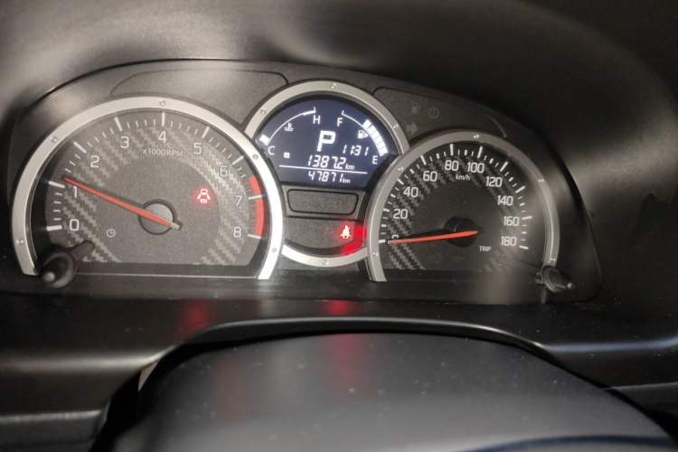 Used Suzuki Jimny 2015 1.3 AT JLX Odometer Close Up