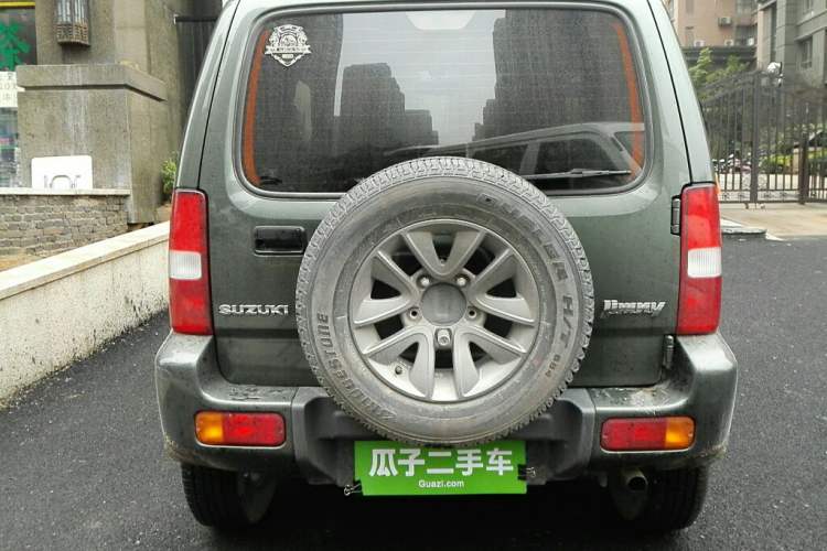 Used Suzuki Jimny 2015 1.3 MT JLX Navigation Edition Rear