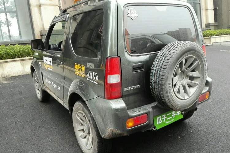 Used Suzuki Jimny 2015 1.3 MT JLX Navigation Edition Rear Left 45 Deg