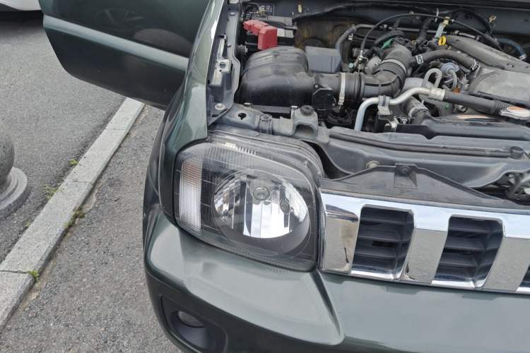 Used Suzuki Jimny 2015 1.3 AT JLX Right Front Headlight