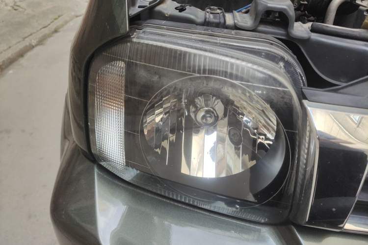 Used Suzuki Jimny 2015 1.3L AT JLX Navigation Edition Right Front Headlight