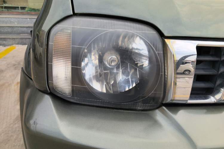 Used Suzuki Jimny 2015 1.3 AT JLX Right Front Headlight