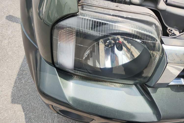 Used Suzuki Jimny 2015 1.3 AT JLX Right Front Headlight