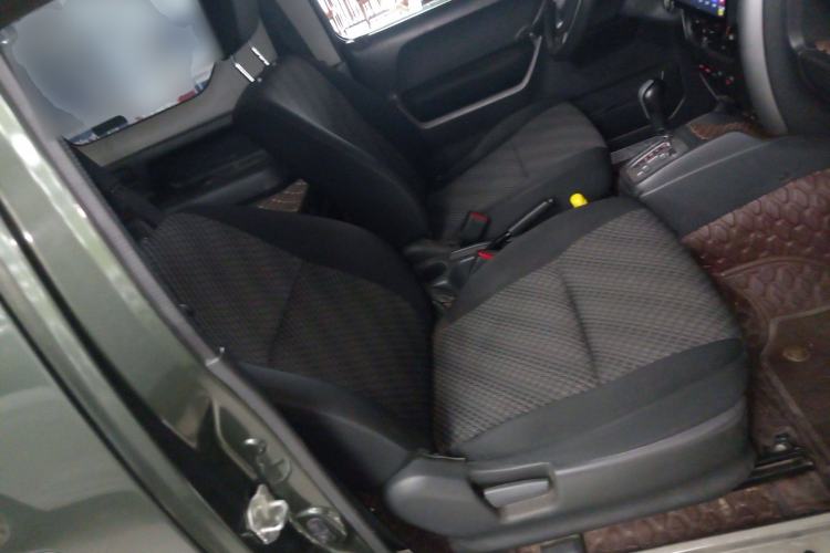 Used Suzuki Jimny 2015 1.3 AT JLX Right Front Seat