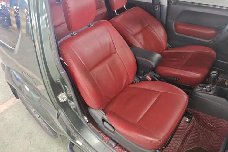 Used Suzuki Jimny 2015 1.3 AT JLX Right Front Seat