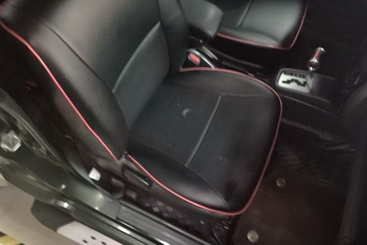 Used Suzuki Jimny 2015 1.3 AT JLX Right Front Seat