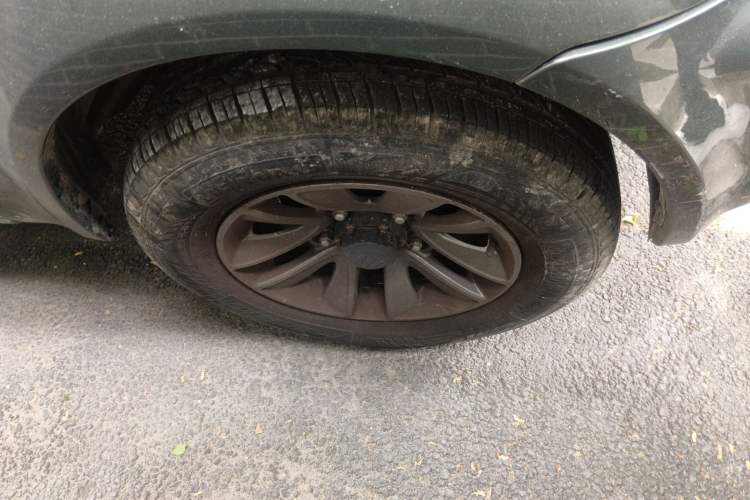 Used Suzuki Jimny 2015 1.3 AT JLX Right Front Wheel Hub